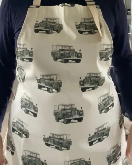 Land Rover Apron