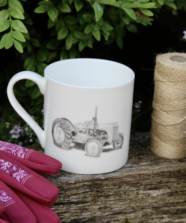 Vintage Ferguson Tractor TE20 Illustration Fine Bone China Mug image 0