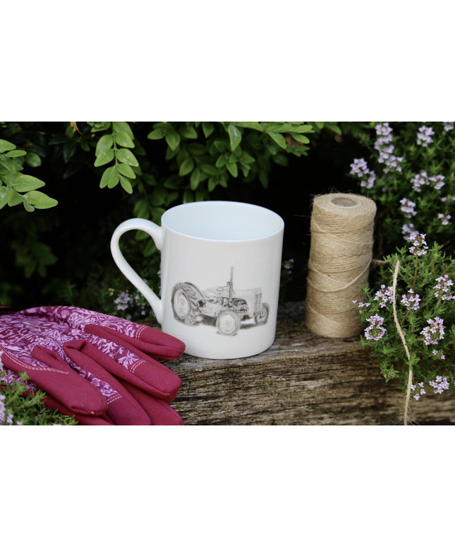 Vintage Ferguson Tractor TE20 Illustration Fine Bone China Mug image 0